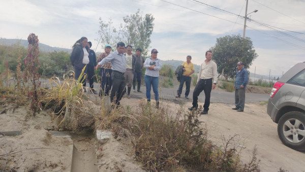 AVANZA PROYECTO DE ASFALTADO ENTRE SIGSIPAMBA Y LAS VIÑAS EN PICAIHUA